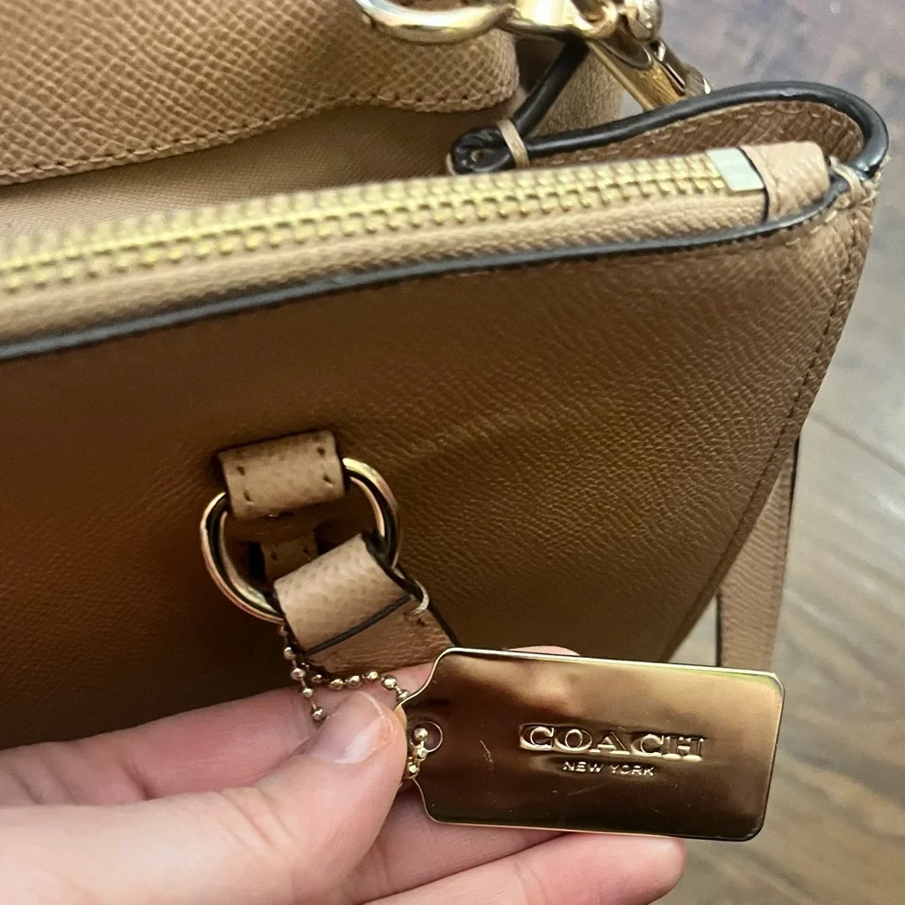 Coach Stanton Carryall Tote